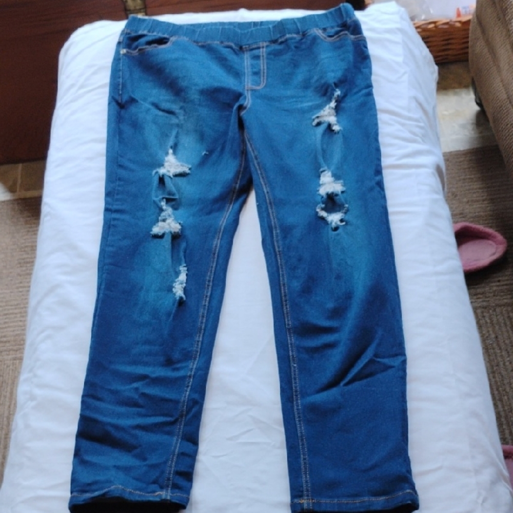 JVINI Women's Distressed Straight Leg Jeans - Blue